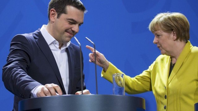 <p>
	Германският канцлер Ангела Меркел и гръцкият премиер Алексис Ципрас <em>Снимка: Ройтерс</em></p>
