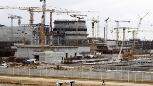 <p>
	<em>Строителната площадка на първата АЕЦ в Беларус към април 2016 г. Снимка: Архив Ройтерс</em></p>
