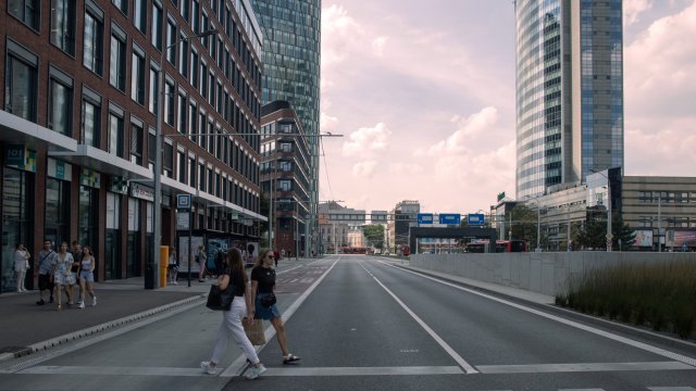 51 от 56 страни и територии, включени в международен индекс, все още отчитат ръст на цените на жилищата. Снимка: Michaela Nagyidaiova/Bloomberg