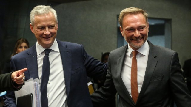 Брюно льо Мер (ляво) и Кристиан Линднер. Снимка: Bloomberg