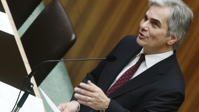 <p>
	Файман:&nbsp;Трябва да използваме неутралитета си през следващата година и да настояваме за мирни преговори. <em>Снимка: Ройтерс</em></p>
