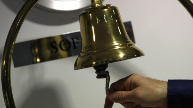 SOFIX последва червената вълна по света