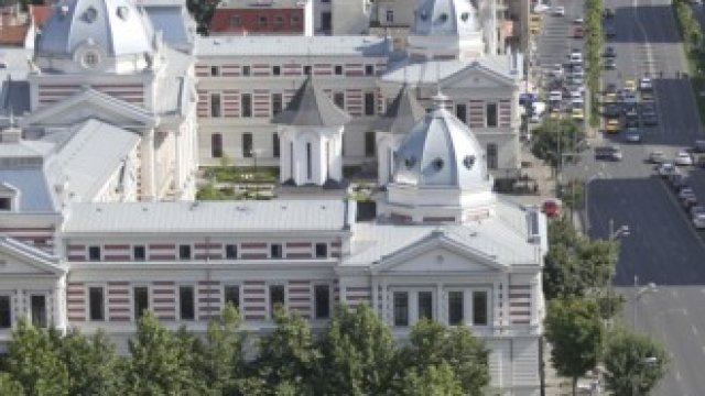 <p>
	75% от сделките с бизнес имоти в северната ни съседка са били с офис сгради.&nbsp;<em>Снимка: Крис Ратклиф/Bloomberg</em></p>
