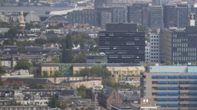 <p>
	Цените на жилищата в Холандия нараснаха със 7,8% миналата година. <em>Снимка: Jasper Juinen/Bloomberg</em></p>
