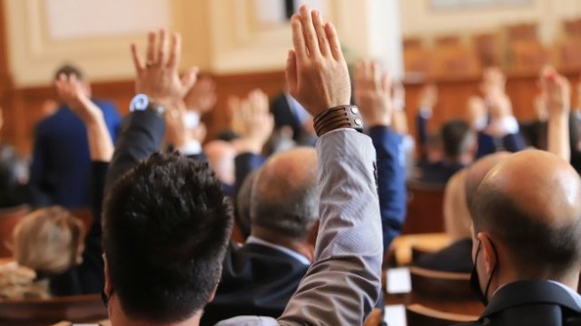 Ще има ли правителство, или се задават нови избори?