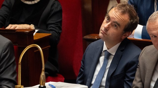 Френският премиер Себастиан Льокорню. Снимка: Nathan Laine/Bloomberg