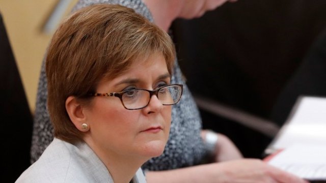 <p>
	Никола Стърджън. <em>Снимка: Ройтерс</em></p>
