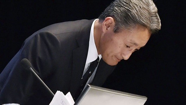 <p>
	Казуо Хираи по време на днешната пресконференция в Токио. <em>Снимка: Ройтерс</em></p>
