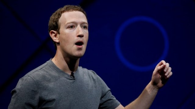 <p>
	Марк Зукърбърг. <em>Снимка: Ройтерс</em></p>
