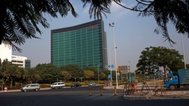 <p>
	Централната сграда на&nbsp;Huawei в Шънджън. <em>Снимка: Getty Images News</em></p>
