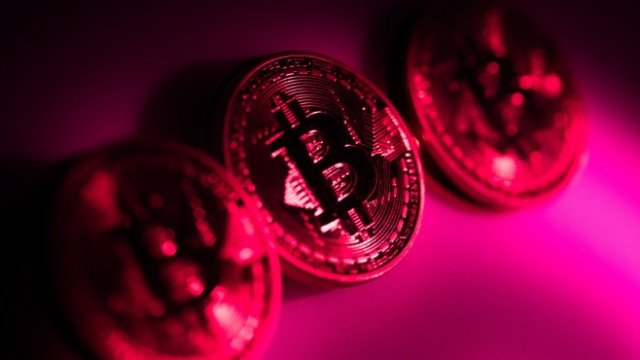 Prosper Trading Academy: Биткойнът се намира на "ничия земя"