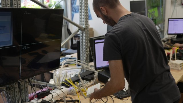 Вторият живот на нашите устройства: Примерът на A1