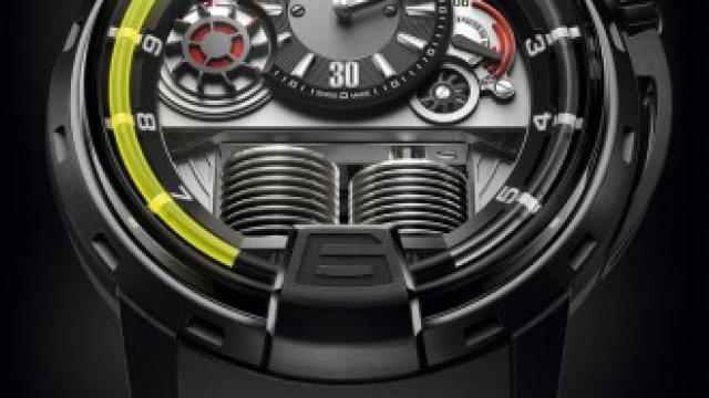 <p>
	Печелившият от 2012 г. модел HYT H1 Titanium Black DLC <em>Снимка: www.hytwatches.com</em></p>
