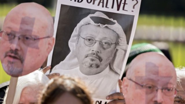 <p>
	Протест във Вашингтон заради убийството на журналиста Джамал&nbsp;Кашоги.<em> Снимка: Andrew Harrer/Bloomberg</em></p>
