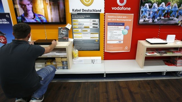 <p>
	Vodafone подобрява предложението си за&nbsp;Kabel Deutschland. <em>Снимка: Ройтерс</em></p>
