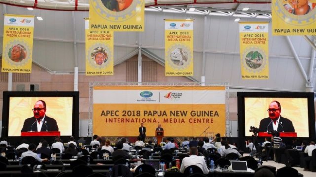 <p>
	Среща на върха на Азиатско-тихоокеанското икономическо сътрудничество (АТИС) в Папуа-Нова Гвинея. <em>Снимка: Ройтерс</em></p>
