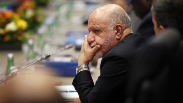 <p>
	Петролният министър на Иран Биджан Зангане.&nbsp;<em>Снимка: Bloomberg L.P.</em></p>
