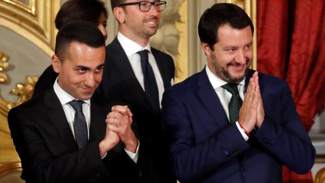 <p>
	Луиджи ди Майо (вляво) и Матео Салвини (вдясно) <em>Снимка: Ройтерс</em></p>
