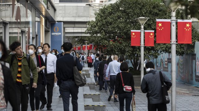 Китай обяви най-силния референтен курс на юана досега