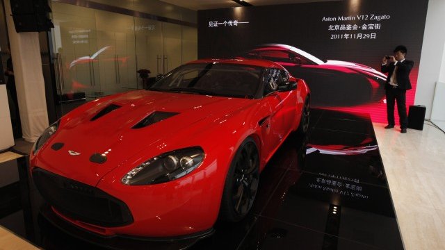 <p>
	Aston Martin може да премине в нови ръце. <em>Снимка: Ройтерс</em></p>
