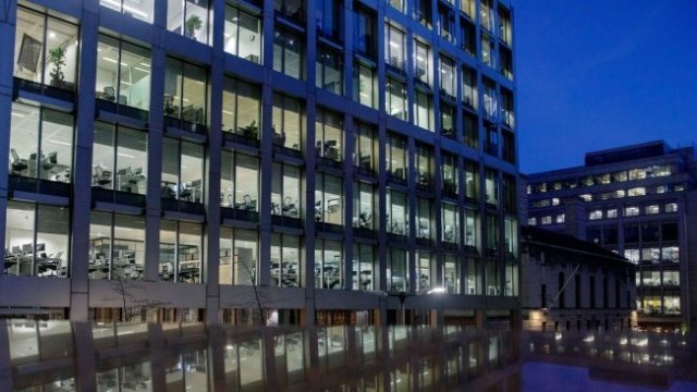 <p>
	Снимка:&nbsp;<em font-size:="" pt="" style="color: rgb(102, 102, 102); font-family: ">Luke MacGregor/Bloomberg</em></p>
