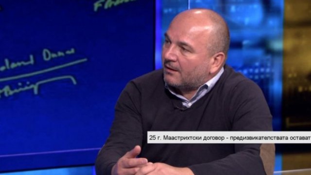 <p>
	Любомир Дацов. <em>Снимка: Bloomberg TV Bulgaria</em></p>
