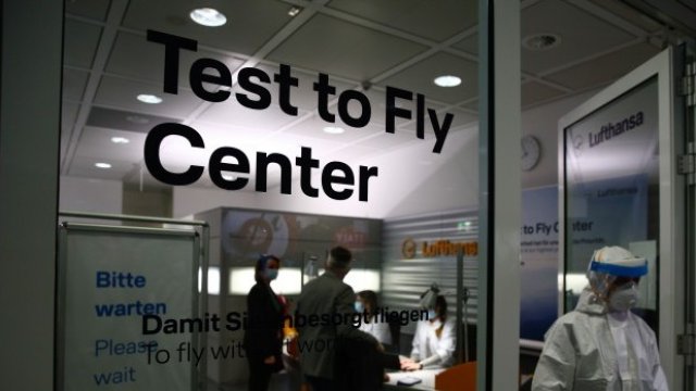 Lufthansa започва да тества пътниците си