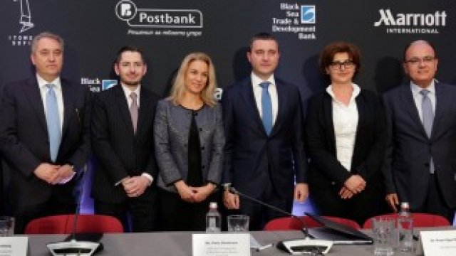 <p>
	<em>Снимка: Пощенска банка</em></p>
