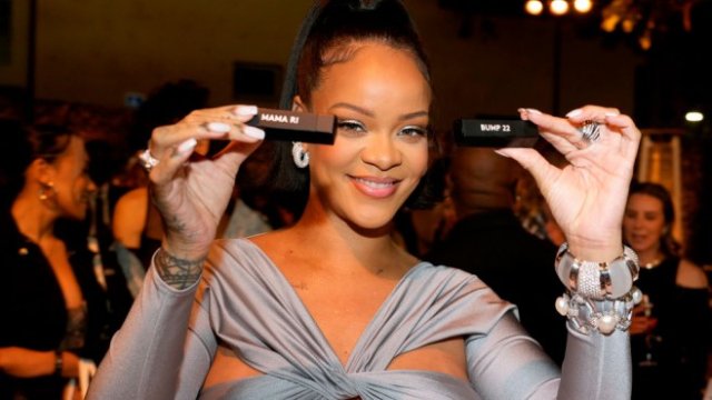 <p>
	<em>Снимка: Kevin Mazur/Getty Images for Fenty Beauty by Rihanna</em></p>
