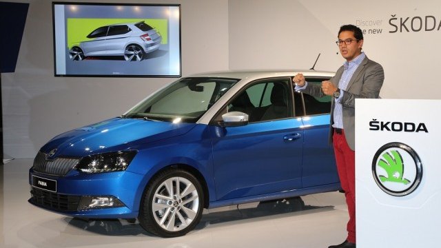 <p>
	Маван Киат и новата Fabia при премиерата на модела в Португалия. <em>Снимка: Skoda</em></p>
