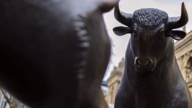 <p>
	Мечките или биковете ще надделеят? <em>Снимка: Bloomberg LP</em></p>
