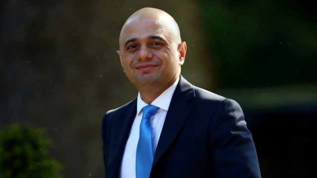 <p>
	Британският вътрешен министър Саджид Джавид. <em>Снимка: Ройтерс</em></p>

