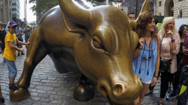 Wall Street започва сесията с нова порция волатилност*