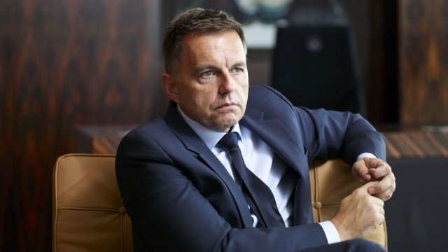 <p>
	Петер Казимир. <em>Снимка: Bloomberg LP</em></p>
