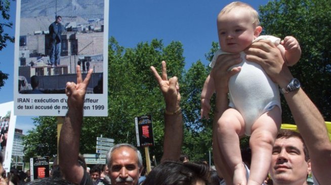 Amnesty: Иран осъжда на смърт малолетни