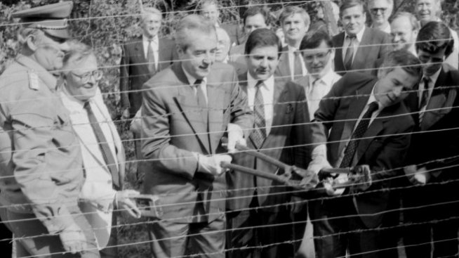 Алоис Мок - австрийският външен министър, който "сряза" Желязната завеса