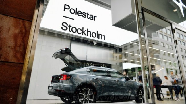 Производителят на електромобили Polestar набира свеж капитал