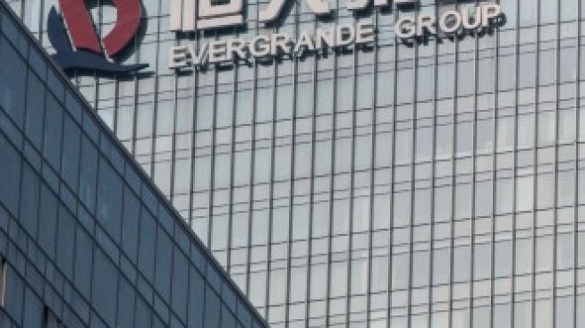 Evergrande се измъкна и този път с лихвено плащане в последната минута