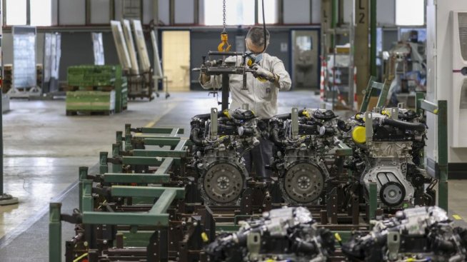 Колко атрактивни са сините карти на ЕС за привличане на квалифицирани работници?