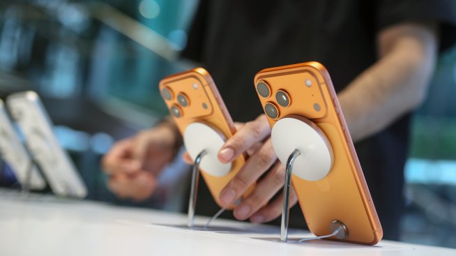 Ръстът в продажбите на смартфони за китайския Ден на самотните сърца се дължи само на Apple