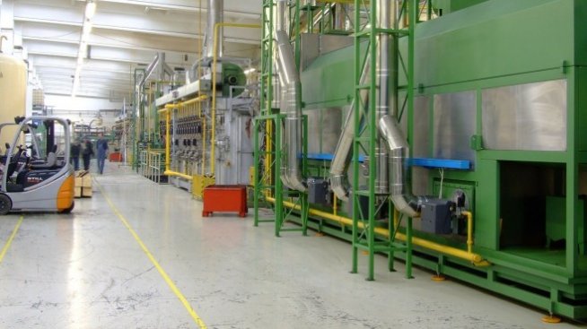 Българското индустриално производство се възстановява през февруари