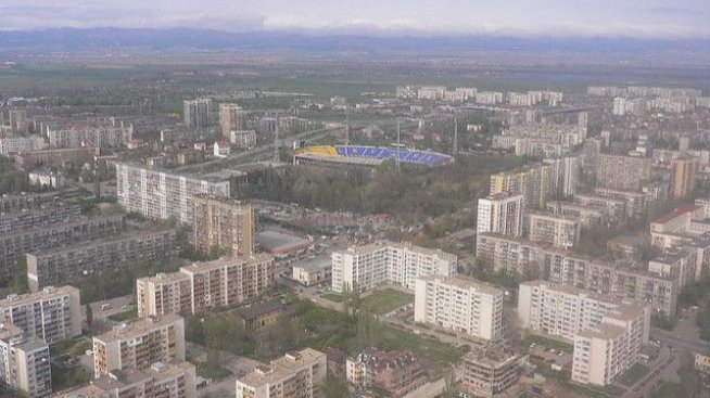 Кризата не иска да напусне пазара на имоти в България