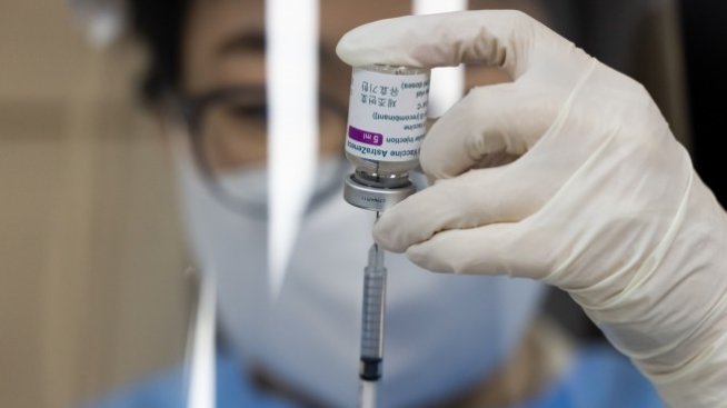 ЕК няма да продължава договорите за ваксините на AstraZeneca и J&J догодина