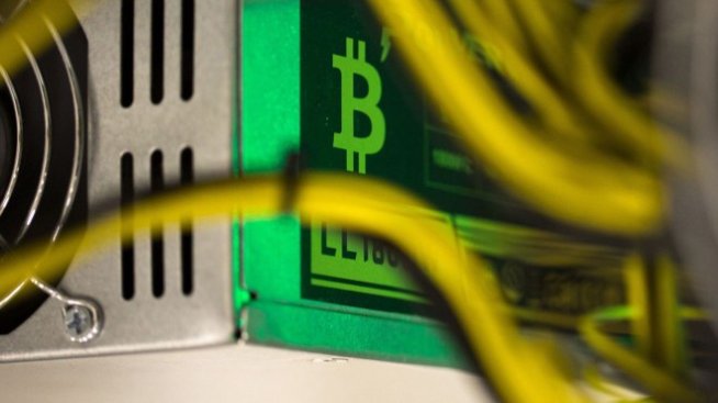 Сингулярността на Tesla и биткойна най-накрая се случи