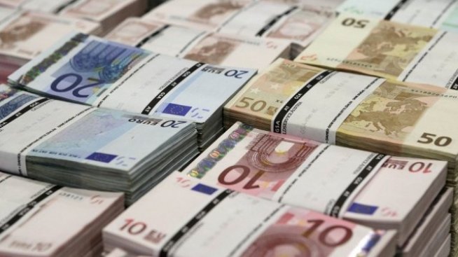 Лихвите по депозитите на бизнеса растат минимално през ноември