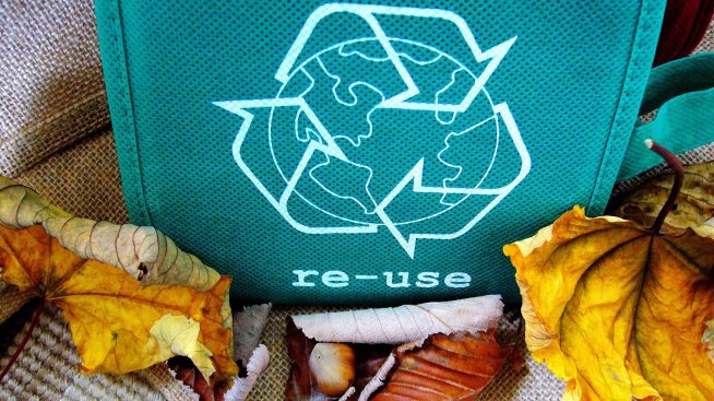 Upcycling, или как от стари дрехи се правят продукти с по-високо качество