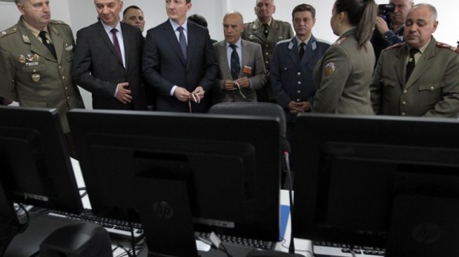 Модернизираната цифрова мрежа ТЕТРА влезе в действие в армията