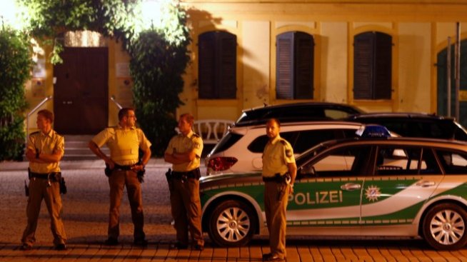 27-годишен сириец рани 12 души на музикален фестивал в баварския Ансбах 