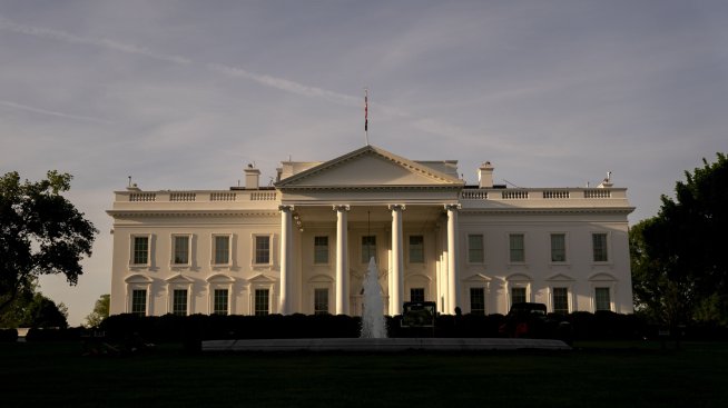 САЩ включват нови 30 китайски компании в черен списък