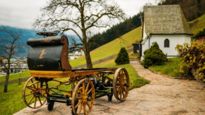 Първата кола на Порше e електромобил